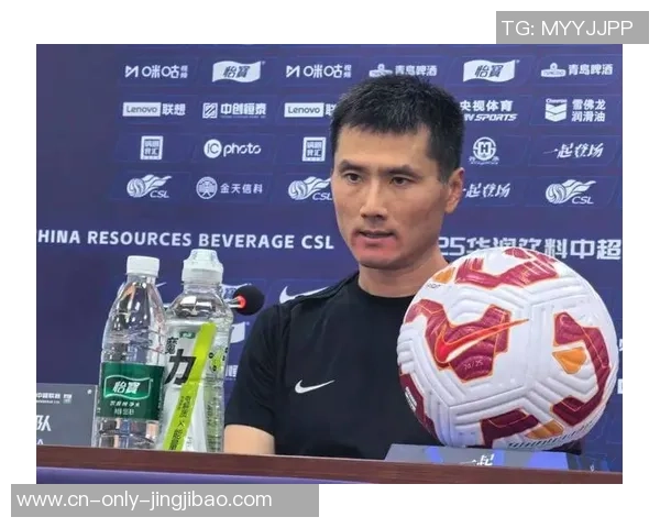 不是郑智！邵佳一上调国足，青岛西海岸敏捷敲定65岁德国名帅接手