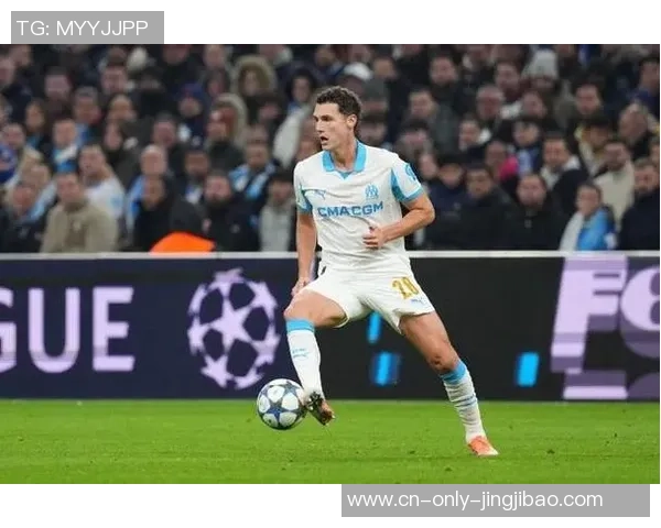 杜加里谈帕瓦尔抱歉：很荒唐，莫非球员每次失误都要抱歉？